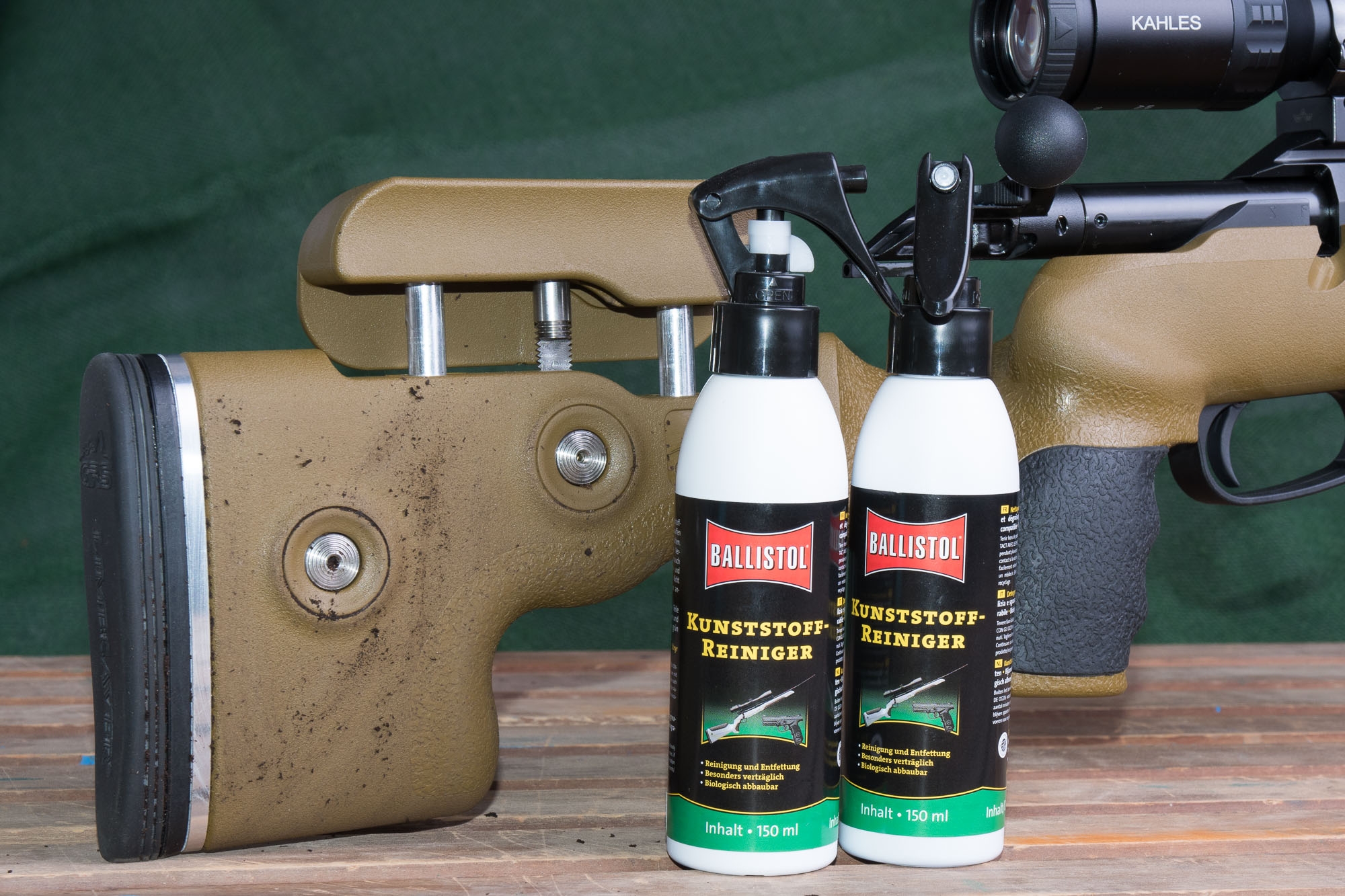 ballistol: Test: BALLISTOL Kunststoffreiniger − Bekommen wir auch eine helle Waffe sauber? ballistol: Test: BALLISTOL Kunststoffreiniger − Bekommen wir auch eine helle Waffe sauber?