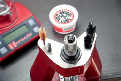 Hornady Lock N Load Wiederladepresse Matrizenaufnahme zur Befestigung von Reinigungsbürsten