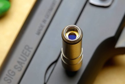 Test: Laser Ammo SureStrike 9-mm-Patrone für das Trockentraining Vorderansicht der Laser Ammo SureStrike