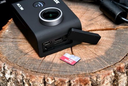 MINOX Action Cam ACX 300 im Test MicroSD Speicherkarte bei der MINOX ACX 300