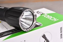 NEXTORCH – wir stellen den Hersteller von Taschenlampen für professionelle Anwender und die neue TA30 MAX vor NEXTORCH TA30 MAX Linse