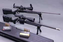 caliber 2/2020 Christensen Arms Repetiergewehre Mesa Long Range in 6,5 Creedmoor (oben) sowie BA Tactical in .308 Winchester.