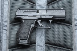 caliber 2/2020 Walther Q4 SF in rechter Seitenansicht