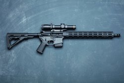 caliber 5/2019 Titelseite des Hefts im Heft zum Thema moderne Präzisionsgewehre.