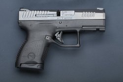 caliber 6/2020 CZ P-10 Micro in rechter Seitenansicht