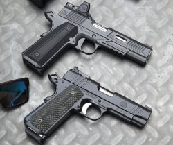 caliber 9/2021 – ab sofort verfügbar. Unser E-Paper und die gedruckte Version gibt's auch direkt im VS Medien-Shop Die neuen 1911er Pistolen von Nighthawk Custom im Detail.
