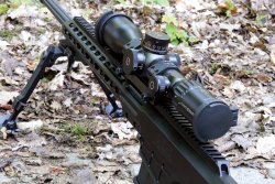 VISIER 10/2019 Barrett MRAD auf Zweibein von schräg hinten