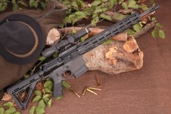 VISIER 11/2019 Dynamic Arms Research DAR-10 in rechter Seitenansicht