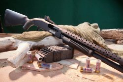 VISIER 12/2019 Mossberg 590M