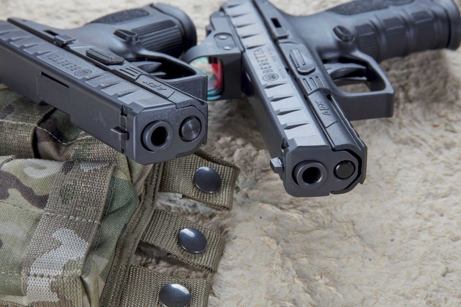 VISIER 4/2019 Ruger Precision Rifle in rechter Seitenansicht in der Natur.