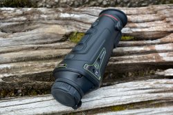 Inhalt: VISIER 7/2020 Jahnke Thermal II auf einem Baumstamm