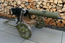 Inhalt: VISIER 7/2020 Maxim P.M. 1910 – Niedermeier SG08 – montiert auf Radlafette vom Typ "Sokolov".