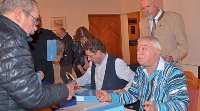 Neu: "Schweizer Militärgewehre Hinterladung 1860-1990" Neu: "Schweizer Militärgewehre Hinterladung 1860-1990"