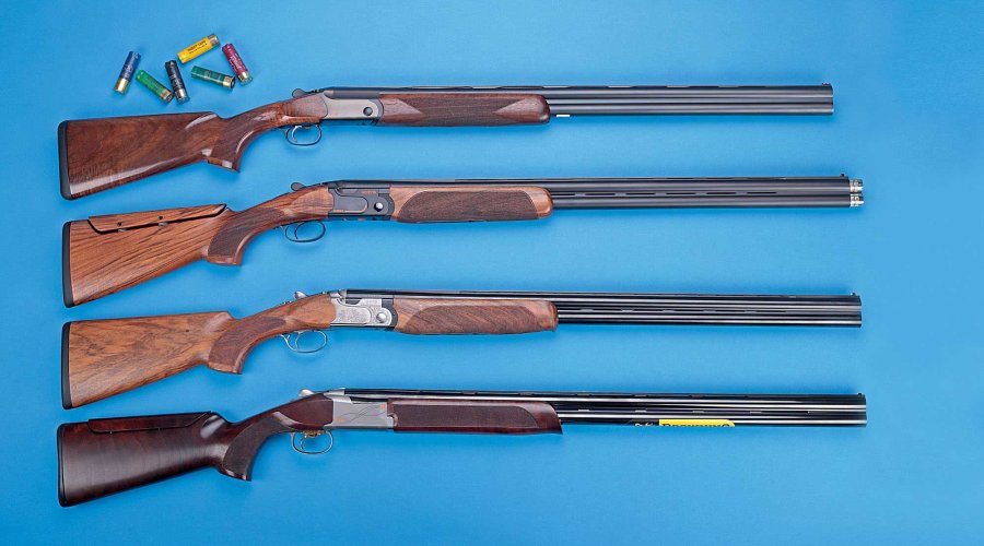 VISIER 2/2017 Blaser F16 Sporting, Beretta 690 Competition Black Sporting AS, Beretta 690 Field III Sporting und Browning B 725 Sporter Adjustable auf blauem Grund.