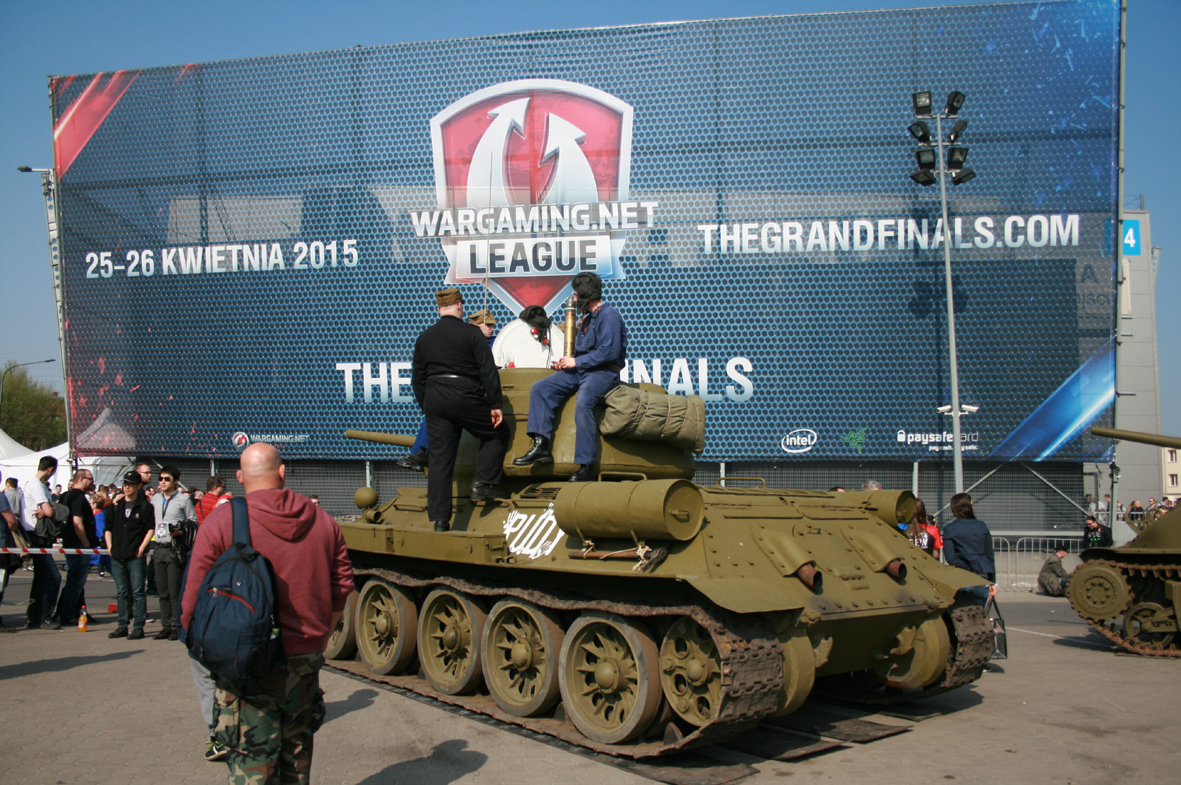 magazin-visier: World of Tanks: Hellraisers holen den Weltmeister-Titel