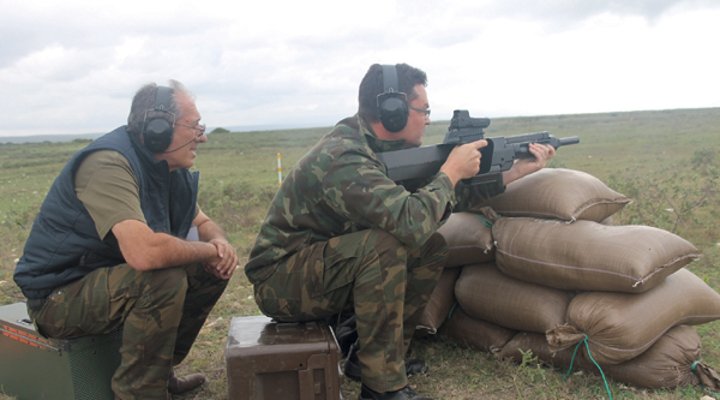 VISIER 07/2015 - Denel PAW-20 VISIER 07/2015 - Denel PAW-20