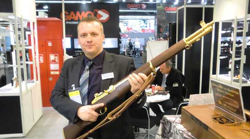 VISIER auf der IWA Outdoor Classics 2015 - Tag 1 VISIER auf der IWA Outdoor Classics 2015 - Tag 1