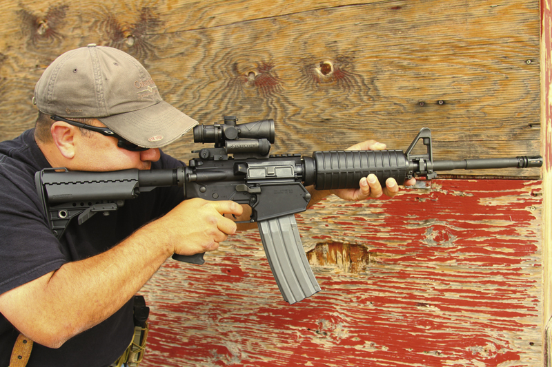 ar-15: Colt Halbautomat LE 901-16S