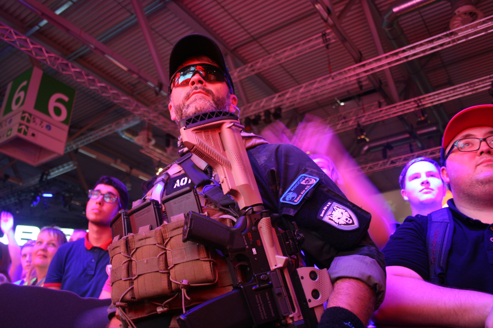 magazin-visier: Gamescom 2015: Neue Wege der PR für Airsoft-Waffen