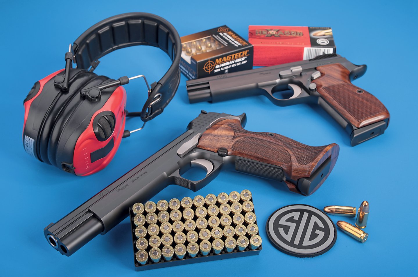 VISIER 07/2015 - SIG Sauer P210 Legend und P210 Supertarget