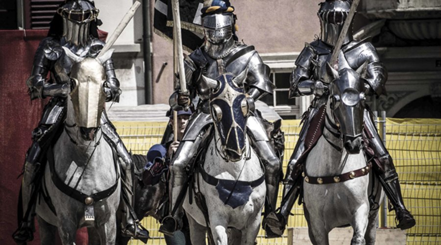 VISIER 10/2014 Themen VISIER 10/2014 Themen