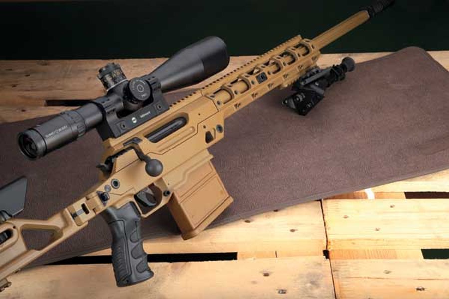 VISIER 11/2017 Unique Alpine TPG-3 A4 auf Ledermatte und Euro-Paletten.