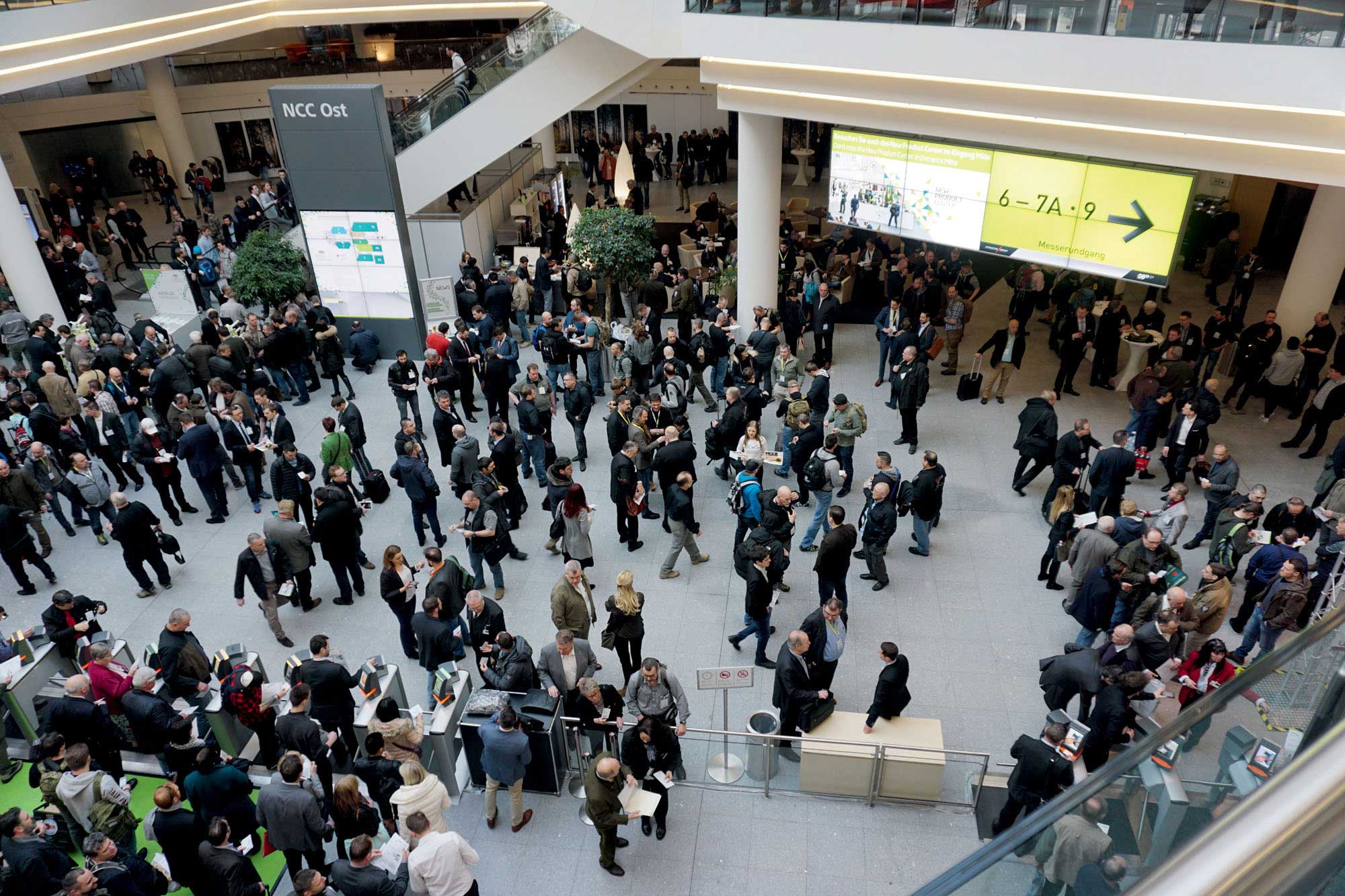 magazin-visier: Inhalt: VISIER 4/2017