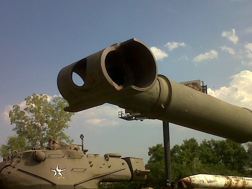 Muzzle brakes, compensators and flash hiders