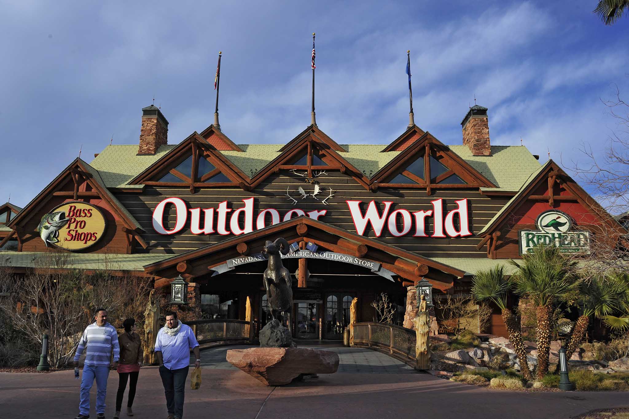 The Las Vegas &quot;Bass Pro Shops - Outdoor World” store | all4shooters