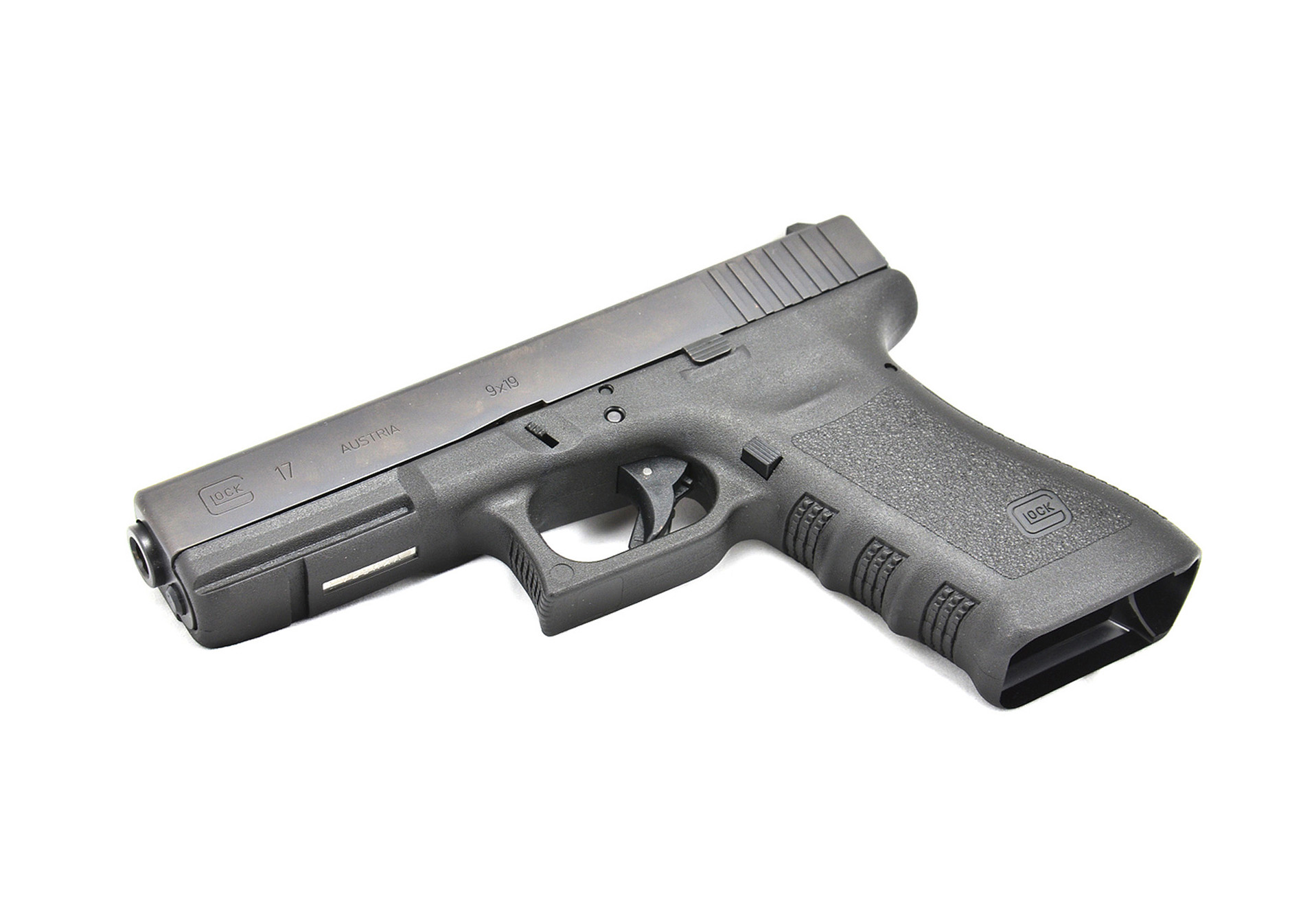 Glock pistols Gen3 VS Gen4. What is the difference between the