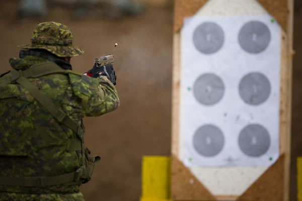 sig-sauer: SIG Sauer P320 pistols for the Canadian Armed Forces