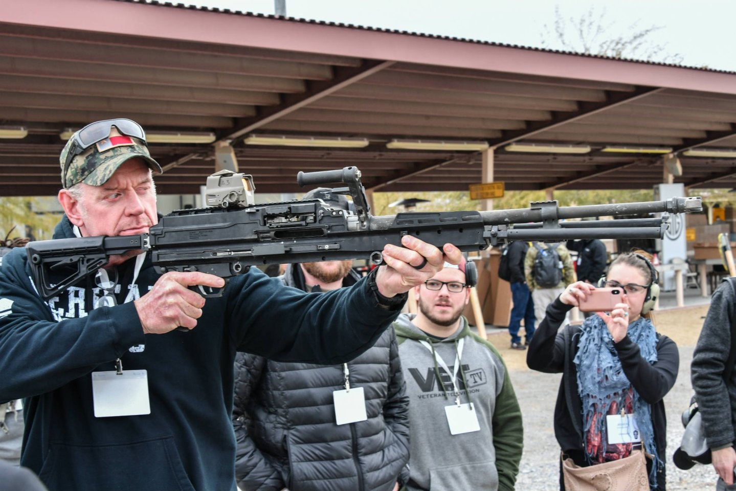 SIG Sauer SLMAG: exclusive photoshoot Testing the new SIG Sauer SLMAG machine gun