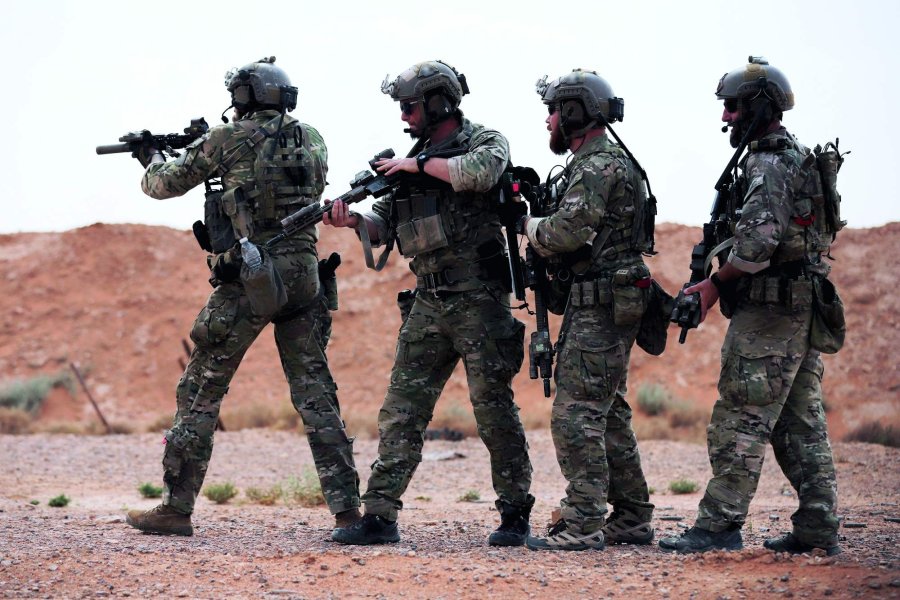 Special Forces – Part 3: how they are organized Green Berets squad practices an assault