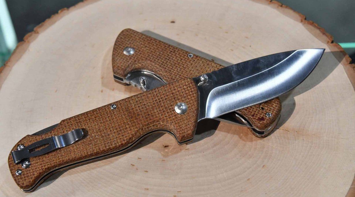 Camillus Bushcraft folding knife 