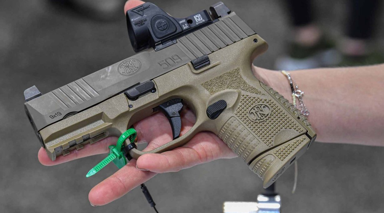 Lady with the FN 509 Compact MRD Optics Ready