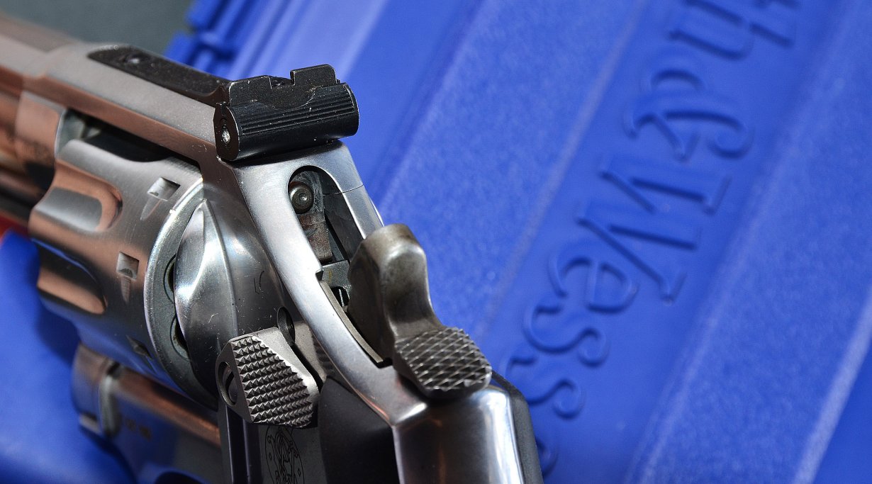 Smith & Wesson 617 .22 LR