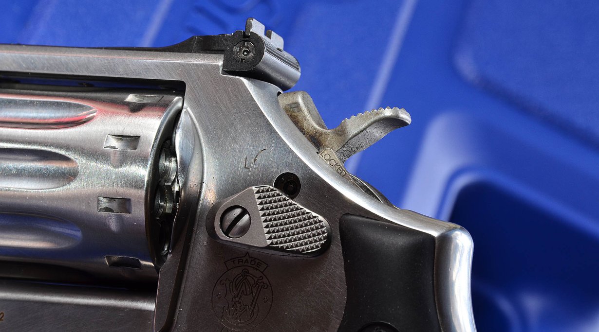 Smith & Wesson 617 .22 LR