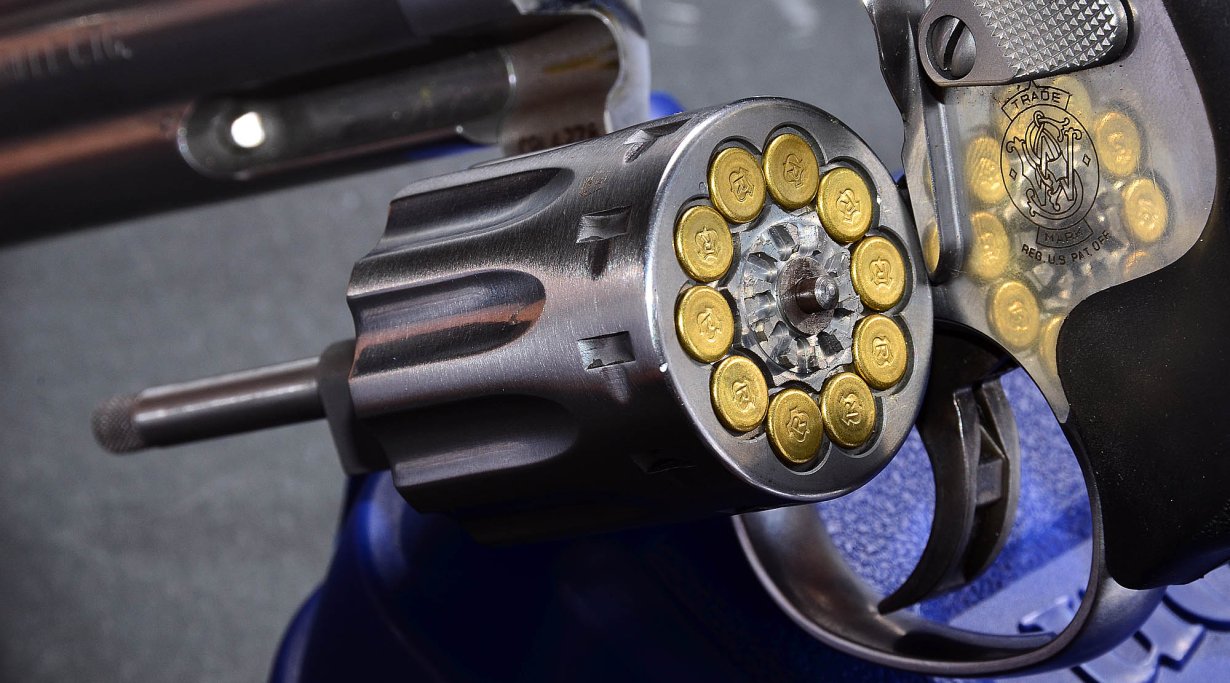 Smith & Wesson 617 .22 LR