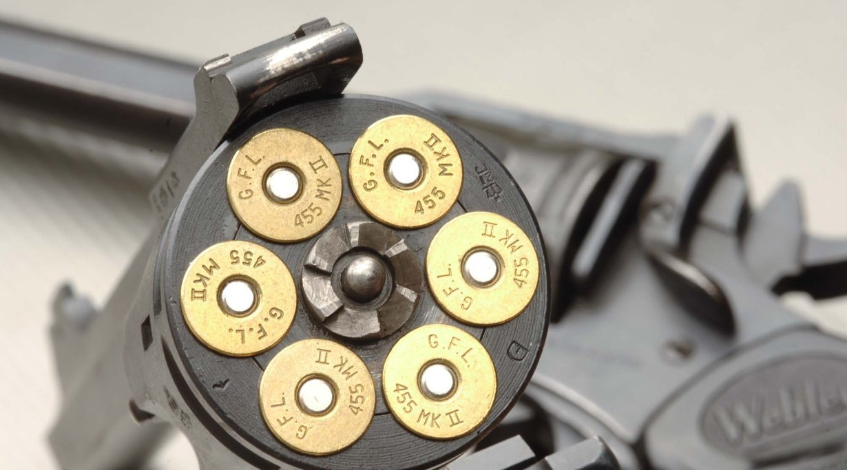 Webley & Scott Mk-IV 
