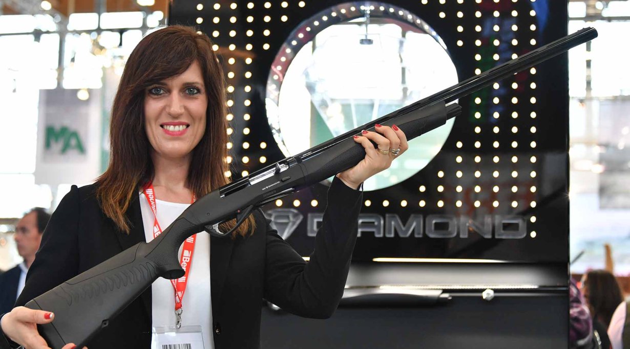 Benelli Raffaello Be Diamond semiautomatic 12 gauge shotgun at IWA 2018