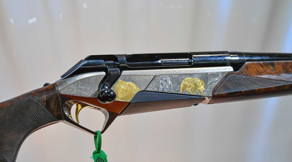 Benelli Lupo bolt action rifle