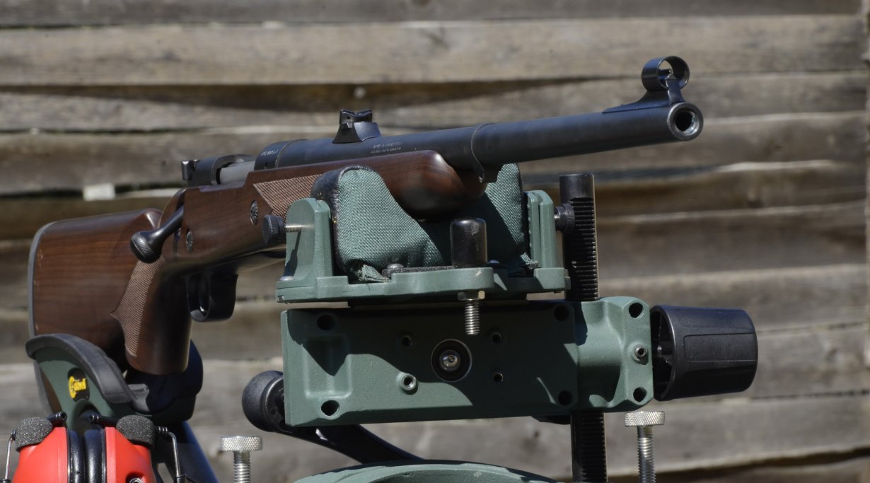 Winchester Model 70 Safari Express in .375 H&H Mag