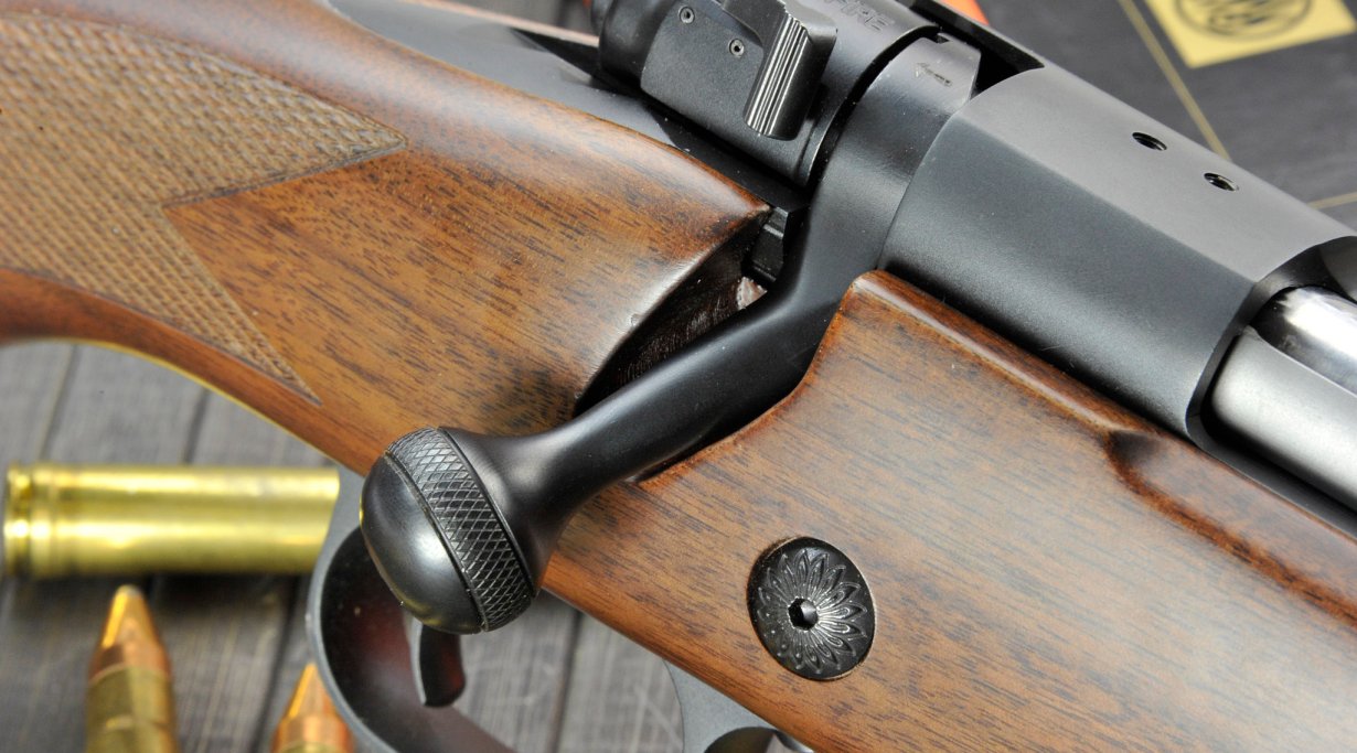 Winchester Model 70 Safari Express in .375 H&H Mag