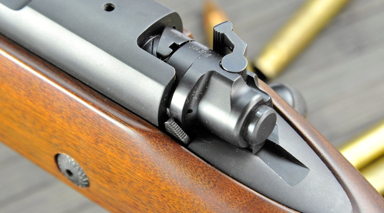 Winchester Model 70 Safari Express in .375 H&H Mag