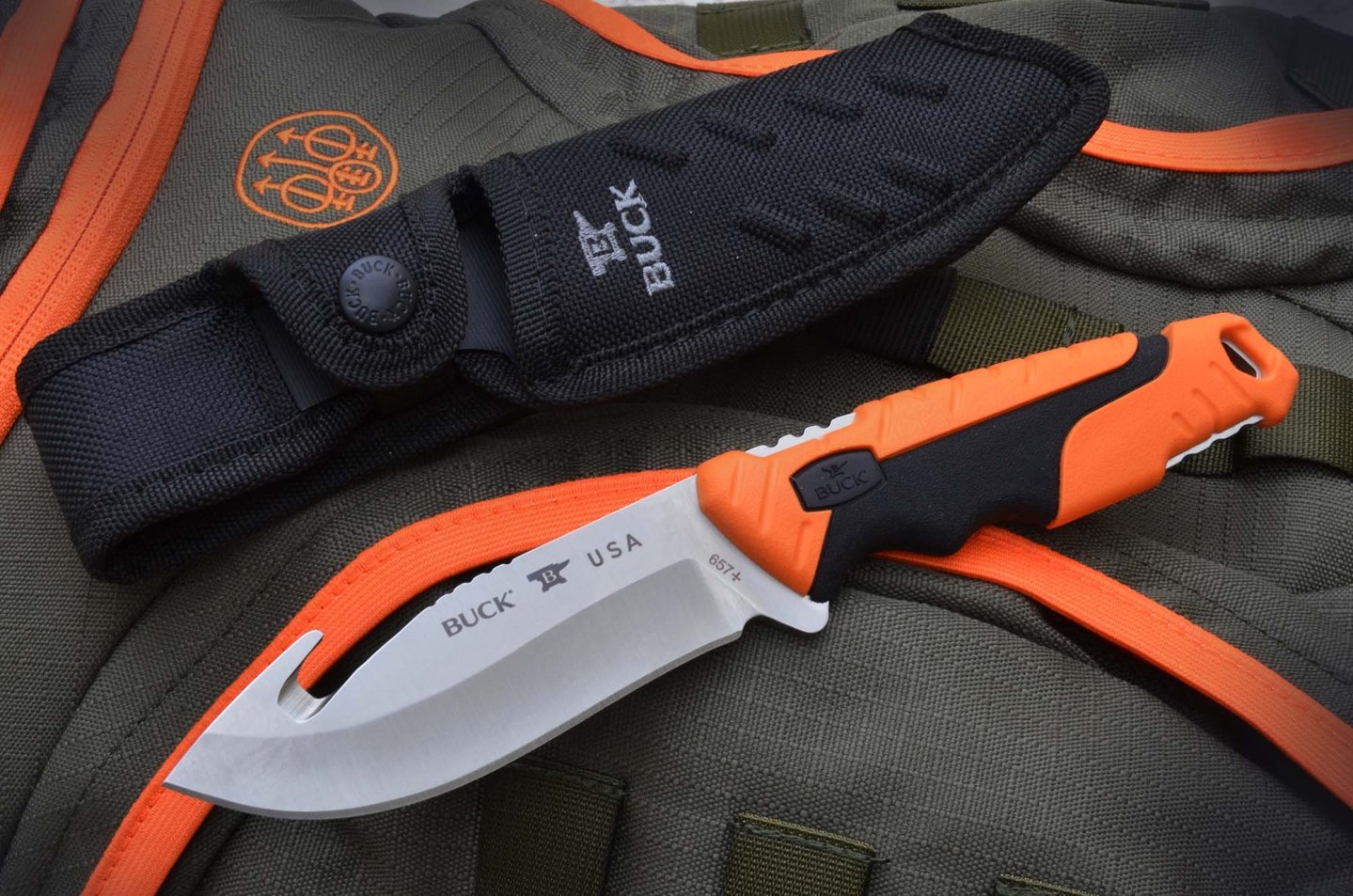 The Buck Pursuit Guthook is a fixed blade knife