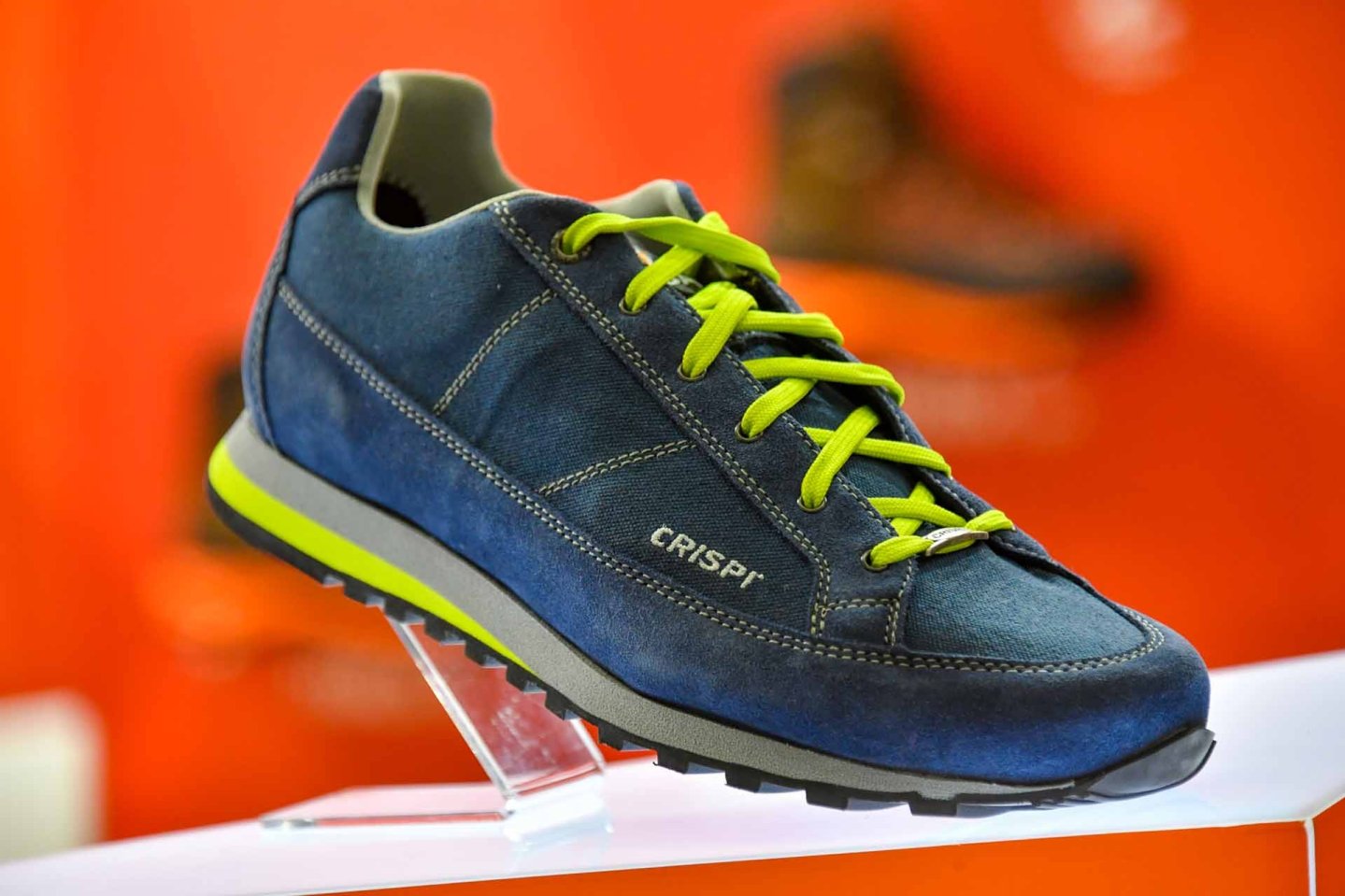 Crispi Addict: outdoor footwear for women and men Crispi Addict shoes at the IWA 2019