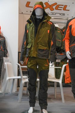 Packs, bags, clothing and equipment for the globetrotting hunter – Part 2 Lexel Hunting jackets and trousers for hunting in the forest