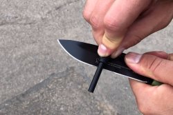 PUMA XP forever survival knife Firestarter