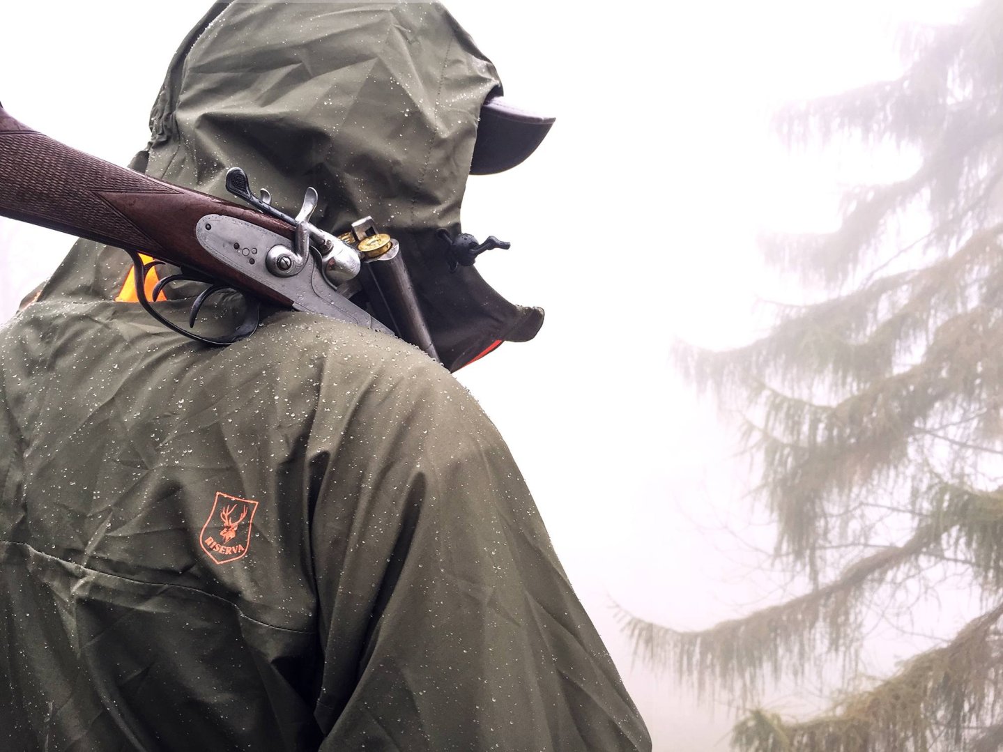 The Riserva R2051 three-layer waterproof jacket Riserva waterproof hunting jacket