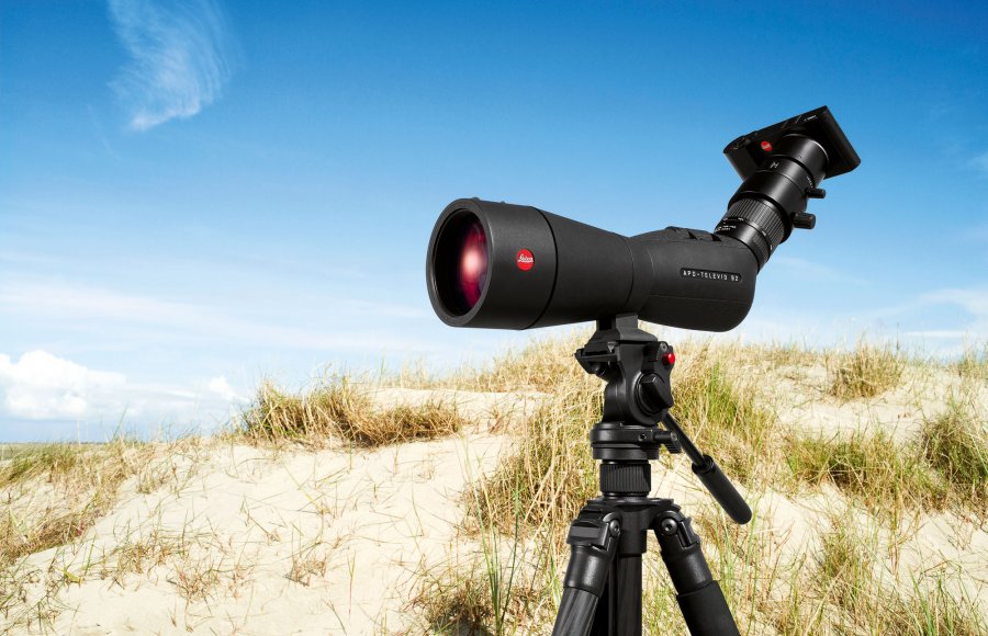 Leica digiscoping set Leica T compact camera and APOTelevid spotting